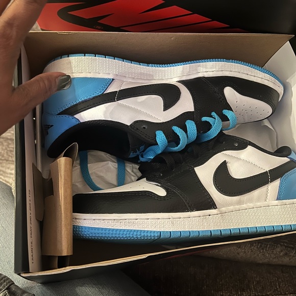 Size 7 - Picture 5 of 6